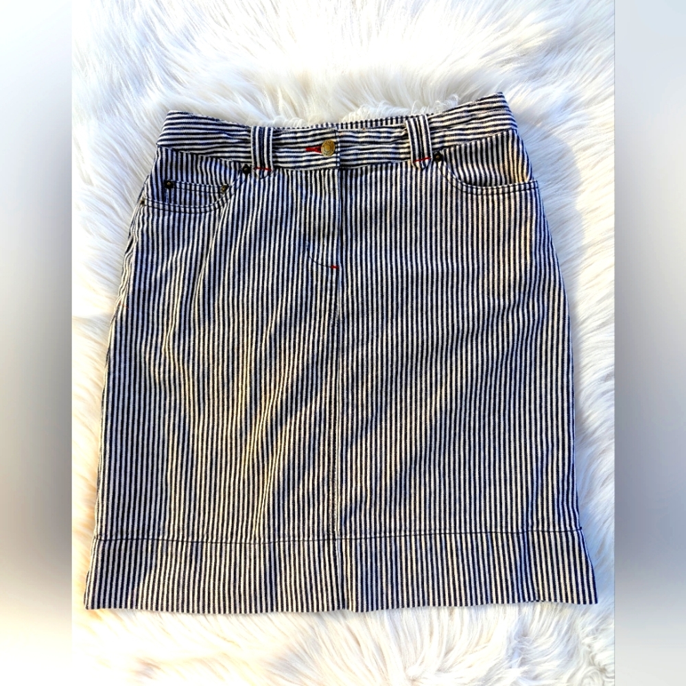 BODEN hickory blue white and red Denim skirt, size Small.